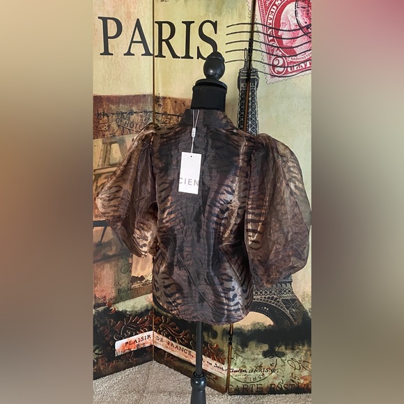 FN Brown tiger print blouse, Size small - Picture 5 of 5